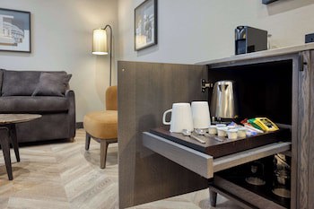 Doubletree By Hilton London Victoria
