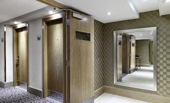 Doubletree By Hilton London Victoria