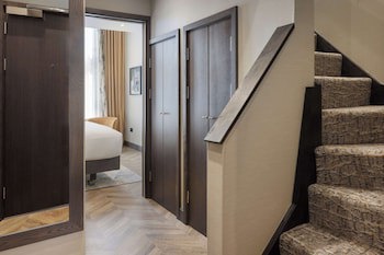 Doubletree By Hilton London Victoria