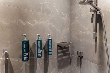Doubletree By Hilton London Victoria