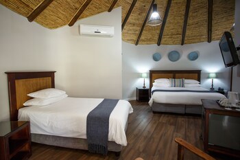 Protea Hotel By Marriott Oudtshoorn Riempie Estate