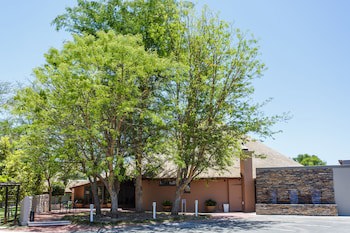 Protea Hotel By Marriott Oudtshoorn Riempie Estate