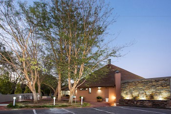 Protea Hotel By Marriott Oudtshoorn Riempie Estate