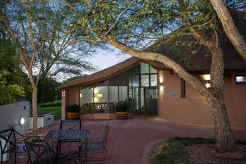Protea Hotel By Marriott Oudtshoorn Riempie Estate