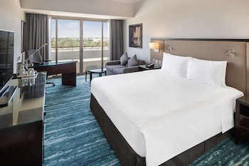 Radisson Blu Hotel & Resort, Al Ain