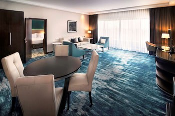 Radisson Blu Hotel & Resort, Al Ain