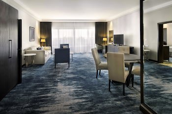 Radisson Blu Hotel & Resort, Al Ain