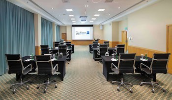 Radisson Blu Hotel & Resort, Al Ain