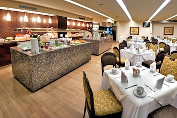 Courtyard By Marriott Mexico City Revolucion