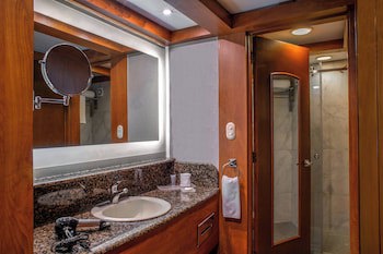 Courtyard By Marriott Mexico City Revolucion