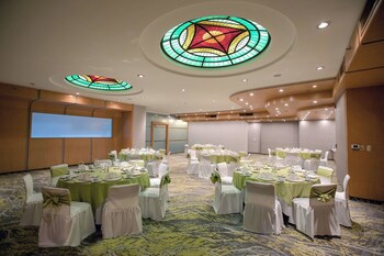 Courtyard By Marriott Mexico City Revolucion