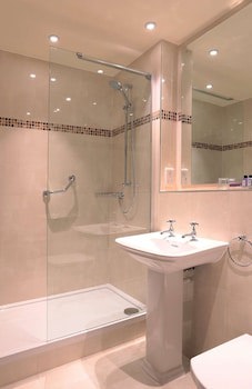 Macdonald Kilhey Court
