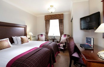 Macdonald Kilhey Court