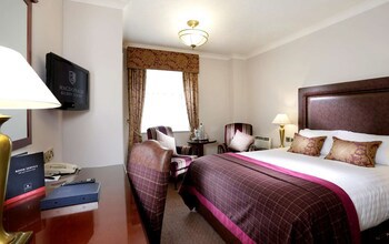Macdonald Kilhey Court