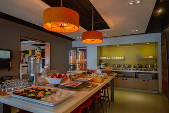 Tryp By Wyndham Isla Verde