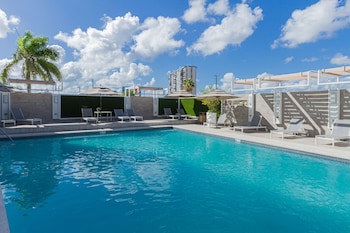 Tryp By Wyndham Isla Verde
