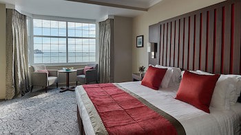 Grand Jersey Hotel & Spa