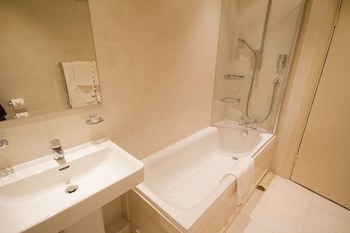 The Belmont Hotel