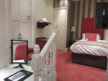 The Belmont Hotel