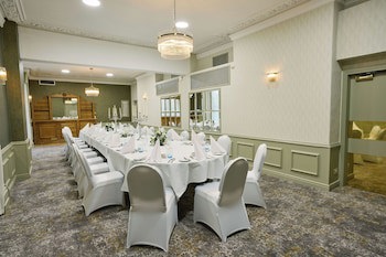 The Belmont Hotel