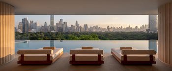 Dusit Thani Bangkok