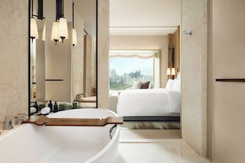 Dusit Thani Bangkok