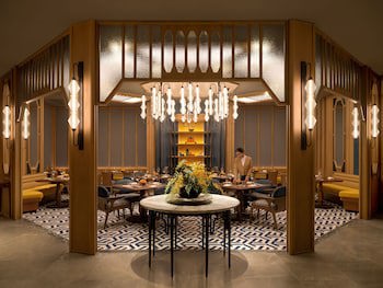 Dusit Thani Bangkok
