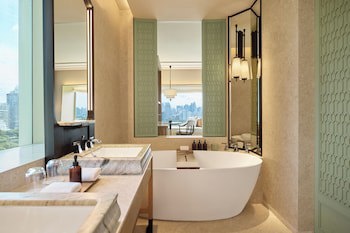 Dusit Thani Bangkok
