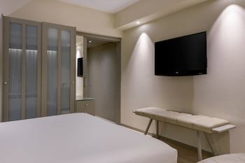 Ac Hotel Carlton Madrid By Marriott