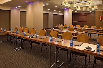 Ac Hotel Carlton Madrid By Marriott