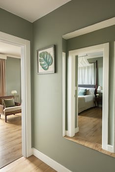 The Rock Hotel