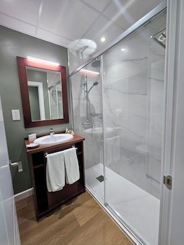 The Rock Hotel