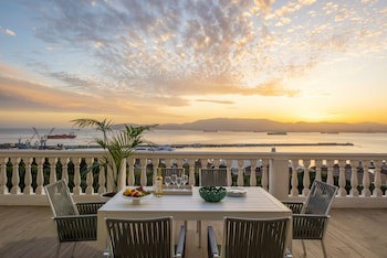 The Rock Hotel