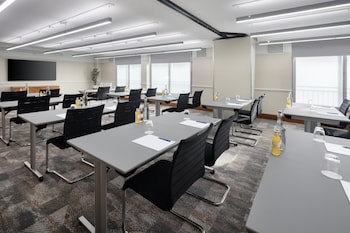 Delta Hotels By Marriott Heathrow Windsor