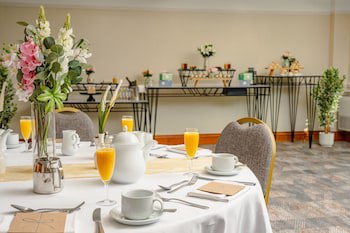 Delta Hotels By Marriott Heathrow Windsor