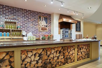 Delta Hotels By Marriott Heathrow Windsor