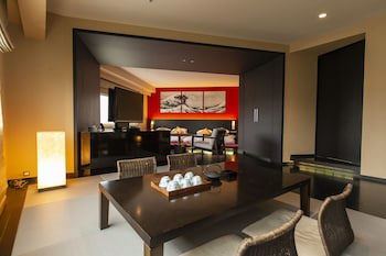 Highland Resort Hotel & Spa