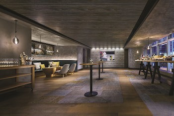 Cordis, Hong Kong