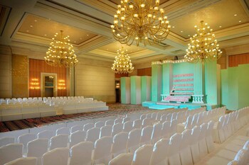 Courtyard By Marriott Kuwait City