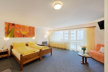 Schlosshotel - Self Check-In Hotel Am Schlosspark