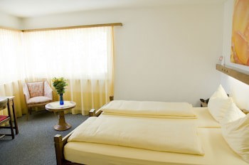 Schlosshotel - Self Check-In Hotel Am Schlosspark