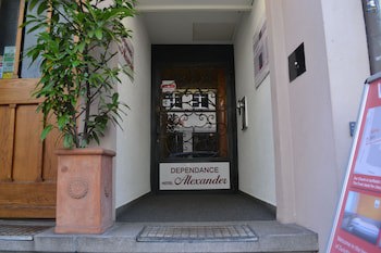 Alexander Guesthouse