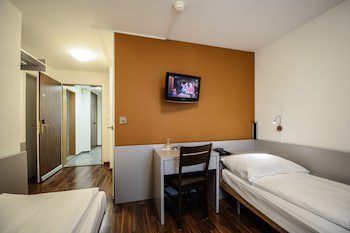 Alexander Guesthouse