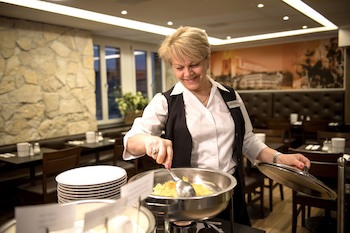 Alexander Guesthouse