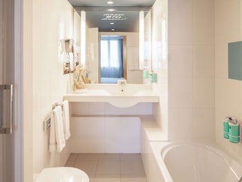Novotel Barcelona Cornella