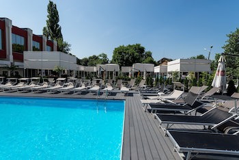 North Star Continental Resort