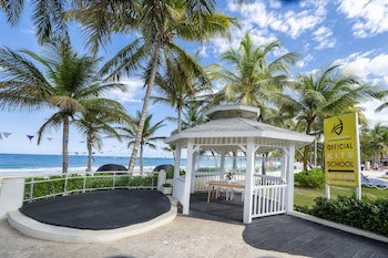 Viva Tangerine By Wyndham, A Trademark All Inclusive