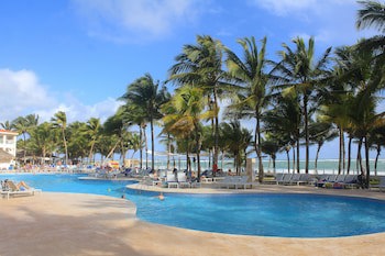 Viva Tangerine By Wyndham, A Trademark All Inclusive