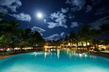 Viva Tangerine By Wyndham, A Trademark All Inclusive
