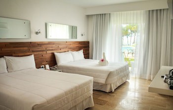 Viva Tangerine By Wyndham, A Trademark All Inclusive